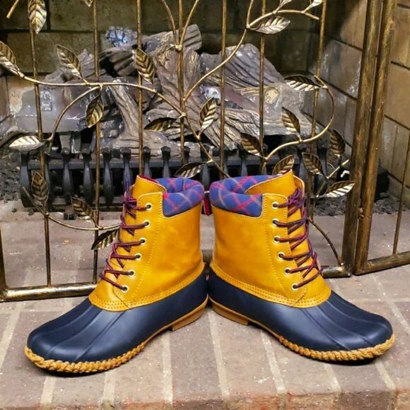 Tommy Hilfiger "TwRussel" Duck/Rain Boots, EUC - Picture 5 of 8